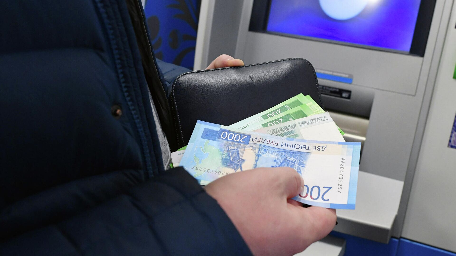 Юрист предупредил, сколько могут списать с пенсии за долги